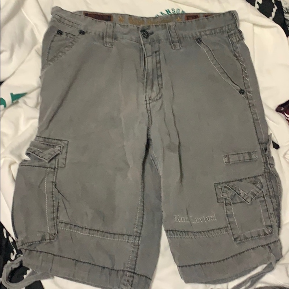 Gray short